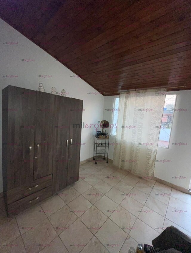 FOTOS DE GRAN OPORTUNIDAD LABORAL NENAS DE 18 A 38 AÑOS 3143186225