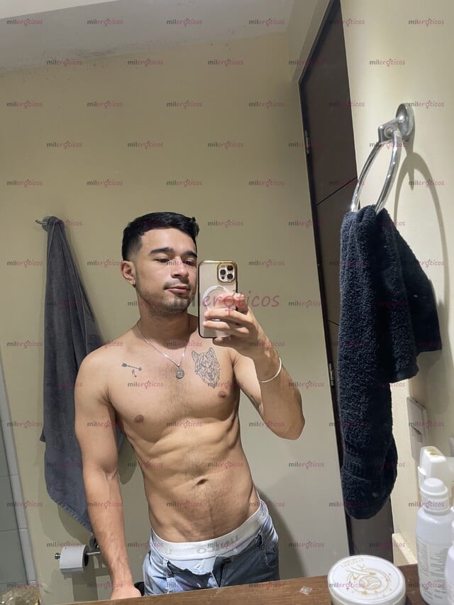 FOTOS DE NUEVO MACHO, DOMINANTE, COMPLACIENTE, RESERVADO, FISTERO