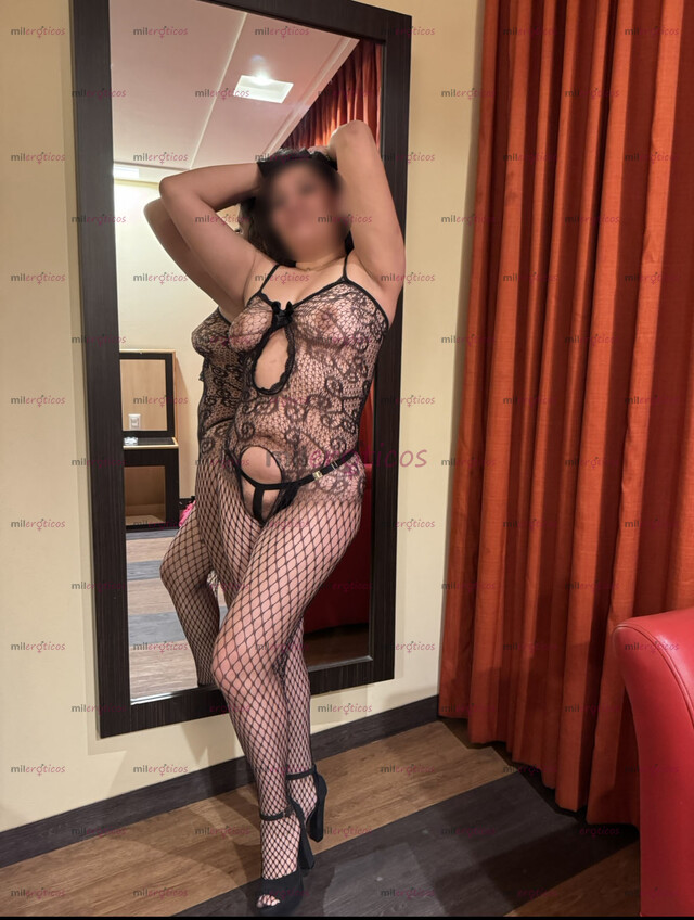 FOTOS DE ANDY SUPER CALIENTE DE 24 AÑOS LLEGO EN LENCERIA Y SUPER CACHONDA