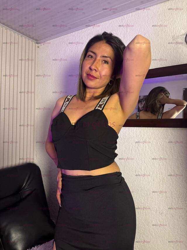 FOTOS DE FLACA DE SENOS PEQUEÑOS CON GANAS DE UNA BUENA POLLA DESDE 10.000.