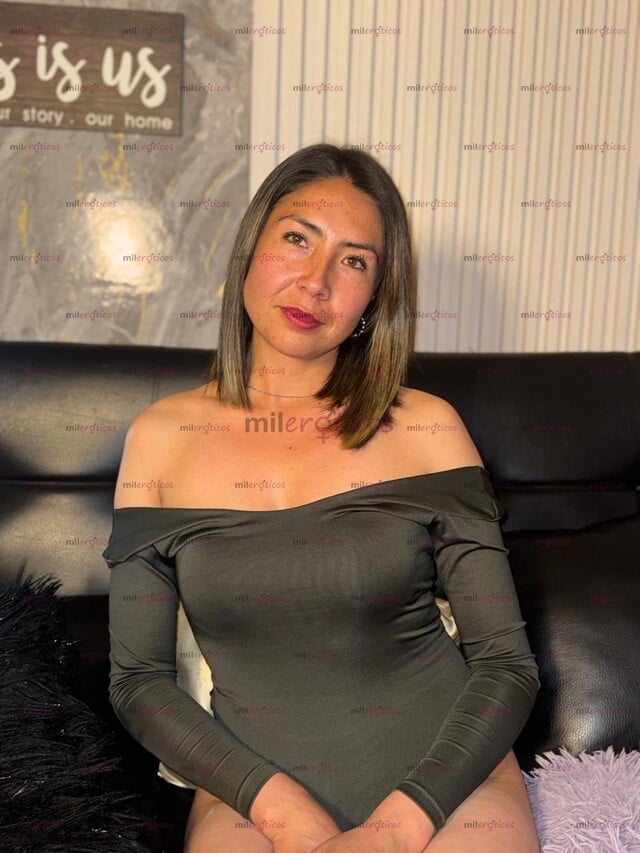 FOTOS DE FLACA DE SENOS PEQUEÑOS CON GANAS DE UNA BUENA POLLA DESDE 10.000.