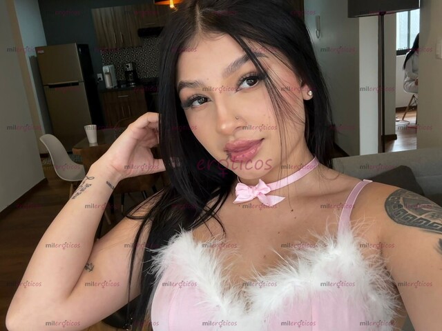 FOTOS DE HERMOSA NENITA PETTIT JOVEN Y NATURAL, ROSTRO ANGELICAL