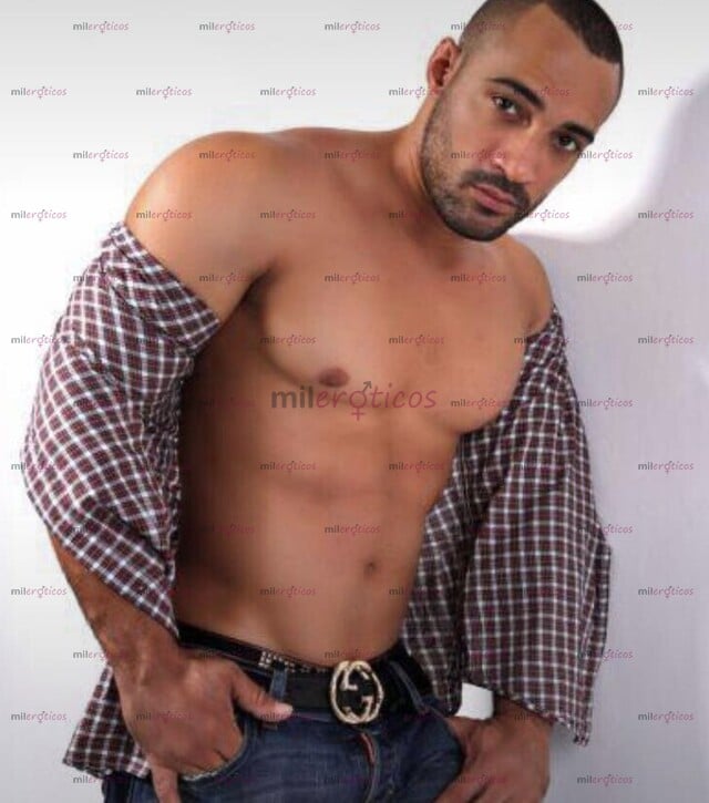 FOTOS DE PAPI LATINO ,MACHOTE CUBANO MUSCULOSO CON MUY BUENA VERGA GRANDE 24 CM REALES .