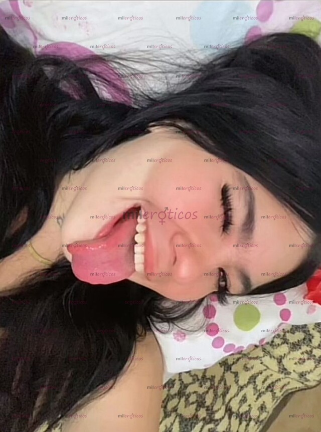 FOTOS DE 5 MIL PESOS X 30, SOLO POR HOY HERMOSA BLANQUITA PELINEGRA UNIVERSITARIA