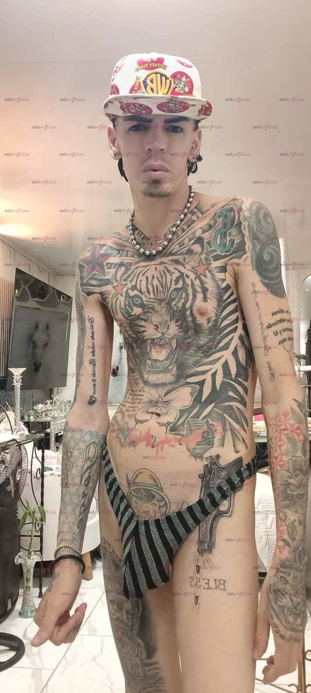 FOTOS DE FLACO ACTIVO TATUADO VERGON MORBOSO SITIO