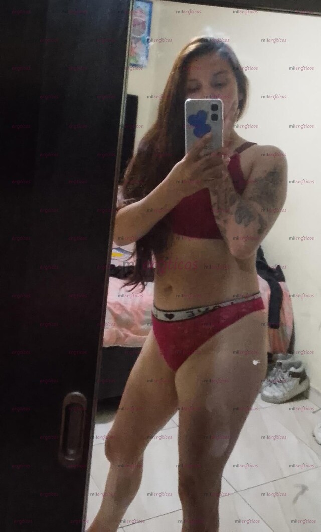 FOTOS DE MUJER EXTROVERTIDA DISPUESTA A COMPLACETE EN LA CAMA