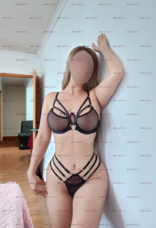 FOTOS DE KORAL LINDA RUBIA CULONA Y JÓVEN DESCOMPLICADA