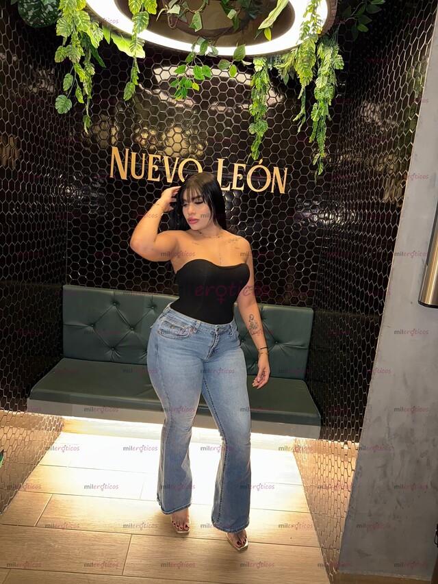 FOTOS DE CARITA ANGÉLICAL CON UN CUERPO VOLUPTUOSO