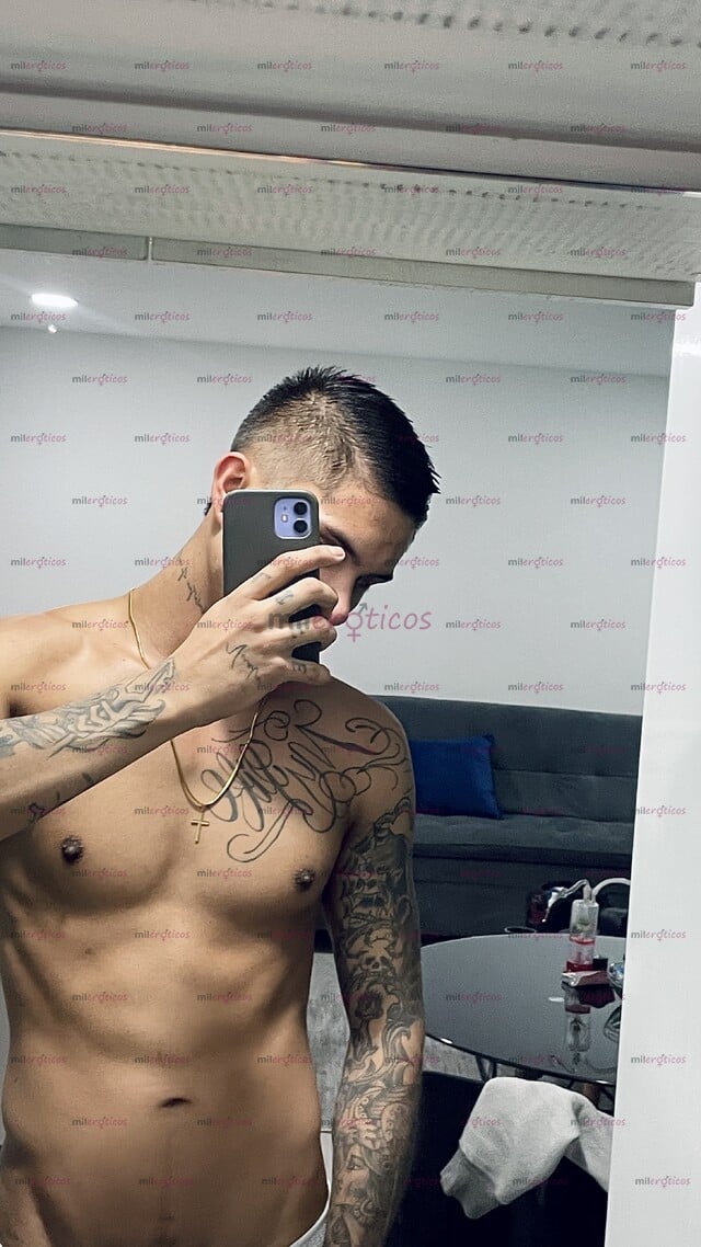 FOTOS DE CHICO JOVEN 100% REAL Y DISPONIBLE PARA CONOCERNOS Y PASAR UN BUEN RATO