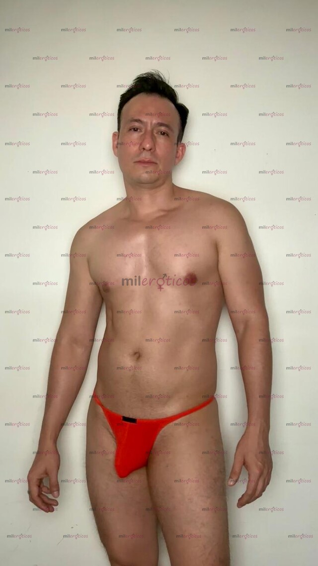 FOTOS DE MASAJISTA PROFESIONAL ¿TE SIENTES CANSADO? PASA UN MOMENTO AGRADABLE.