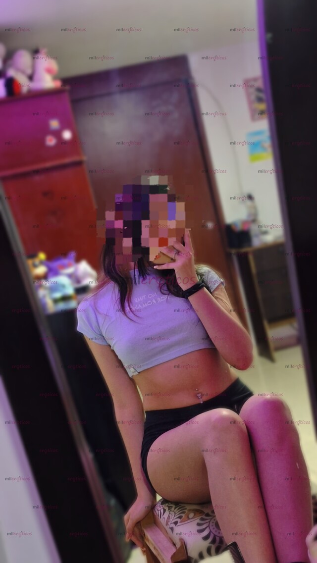 FOTOS DE JOVENCITA JUGUETONA CALIENTE ANSIOSA POR TI BEBE