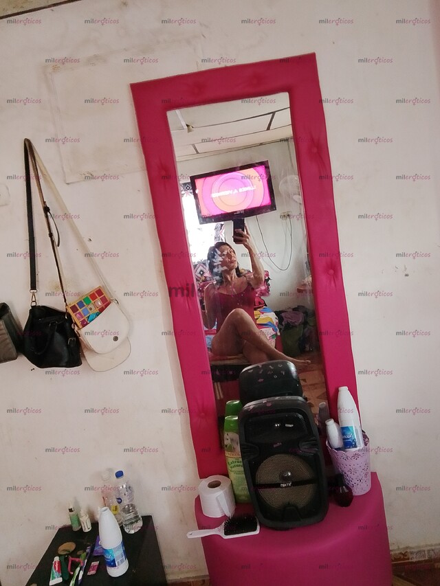 FOTOS DE EXQUISITA MUÑECA TRAN FEMENINA COMPLACIENTE
