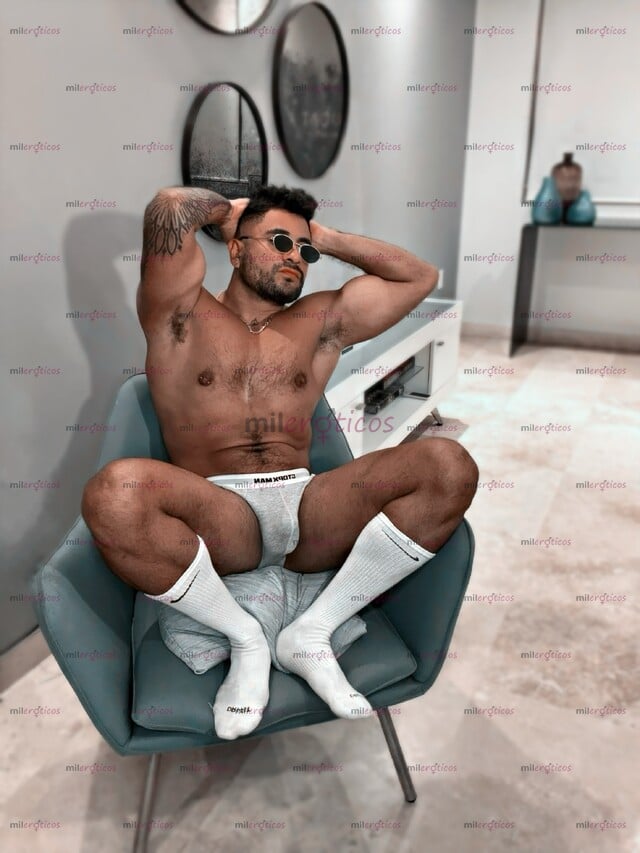 FOTOS DE VATO MASCULINO GUAPO VARONIL DISCRETO LISTO PARA CUMPLIR TUS DESEOS.