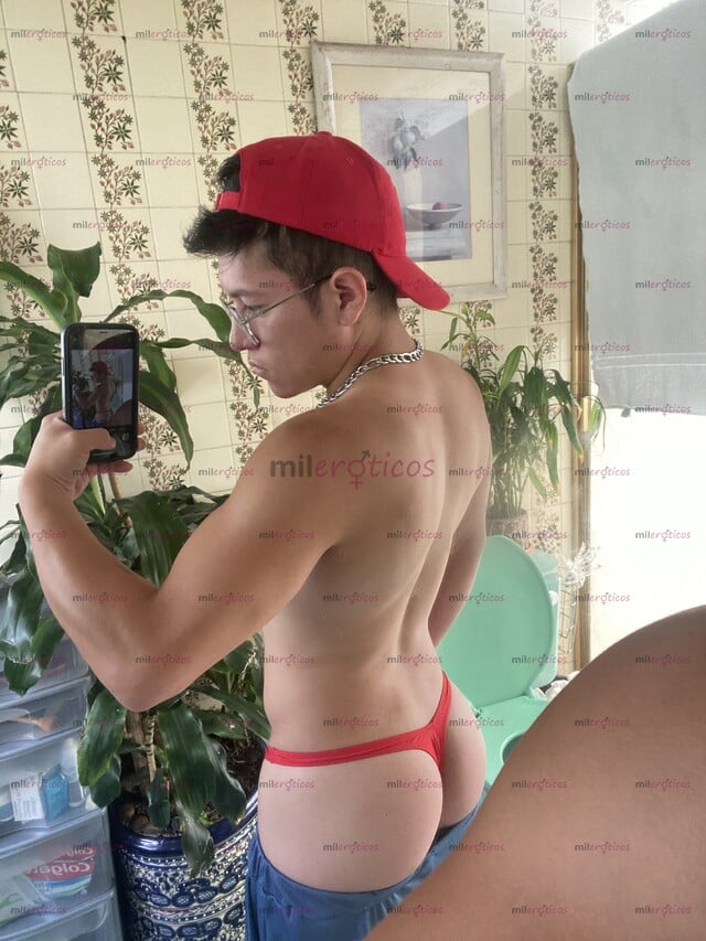 FOTOS DE JOVEN ATLÉTICO, NALGON, CHAPARRITO, ATREVIDO, ENTREGADO, COMPLACIENTE Y LINDO