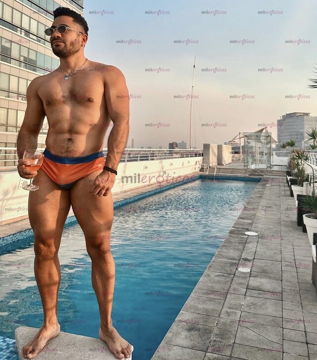 FOTOS DE VATO MASCULINO GUAPO VARONIL DISCRETO LISTO PARA CUMPLIR TUS DESEOS.