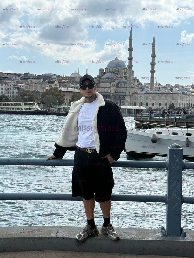 FOTOS DE DISFRUTA DE UN MACHO COLOMBIANO VERGON DISCRETO