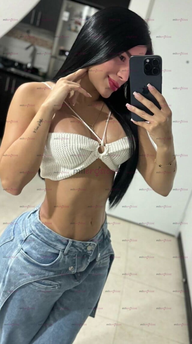 FOTOS DE HERMOSA COLOMBIANA RICA Y APRETADITA,VEN MI AMOR ANDO BIEN CALIENTICA!!