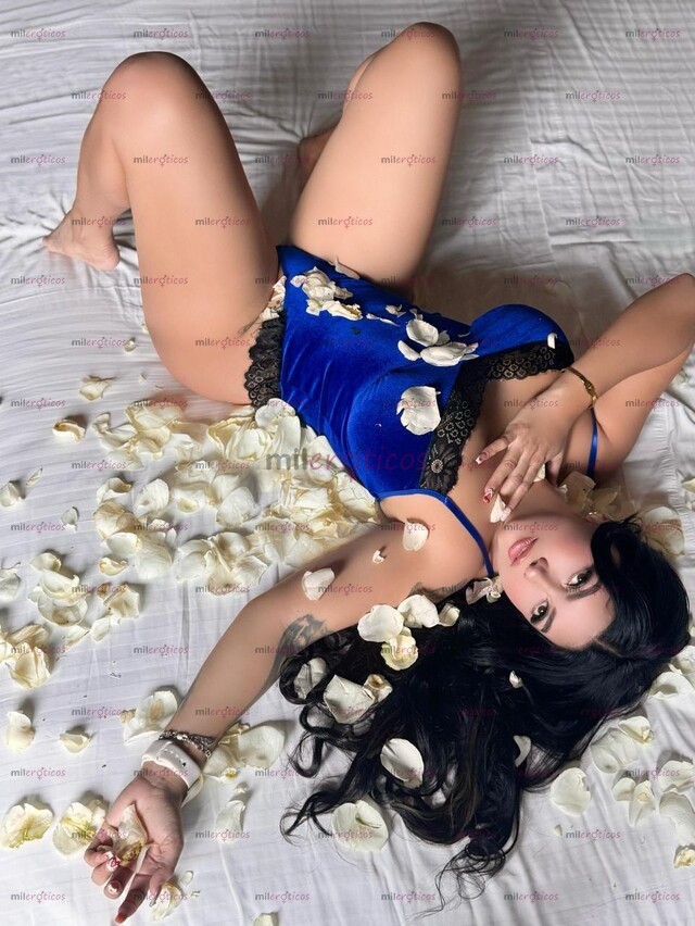 FOTOS DE UNA MILF VIP MUY ACCESIBLE QUE TE DA TRATO DE SUEÑO