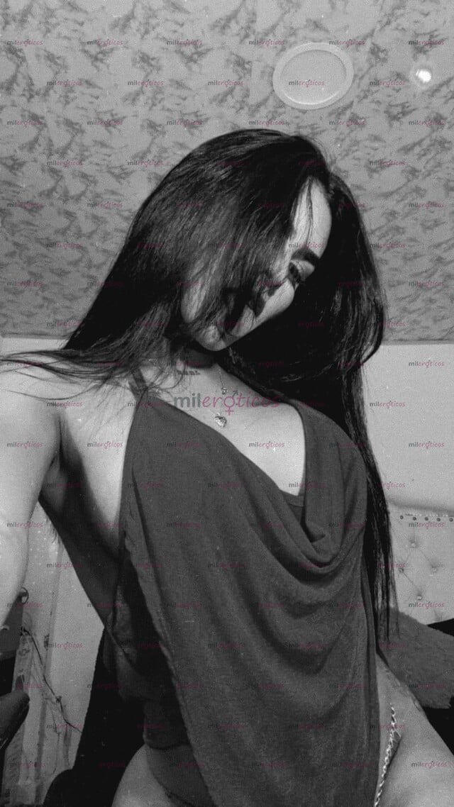 FOTOS DE HOLA ! SOY ALEXXA UNA HERMOSA Y COMPLACIENTE TRANS