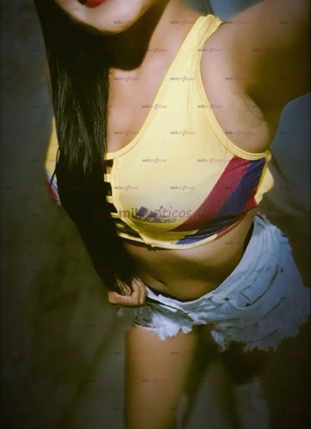 FOTOS DE HOLA SOY JULI UNA CHICA DE 22 AÑOS MUY CARIÑOSA