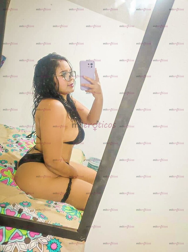 FOTOS DE SARA MORENA DE SENOS GRANDES Y SEXY CULO