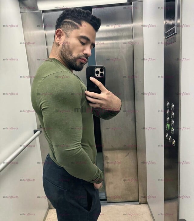 FOTOS DE VATO MASCULINO GUAPO VARONIL DISCRETO LISTO PARA CUMPLIR TUS DESEOS.