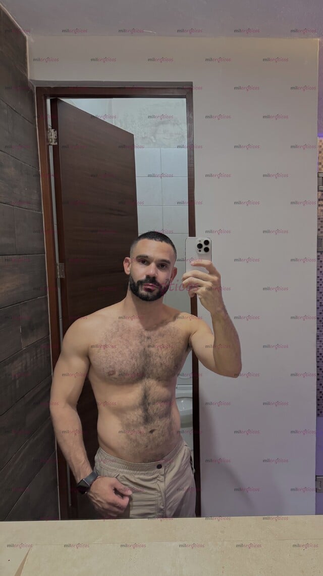 FOTOS DE SOLO HOYCUBANO ATLÉTICO 23 CM REALES MASCULINO, ATRACTIVO Y DISCRETO