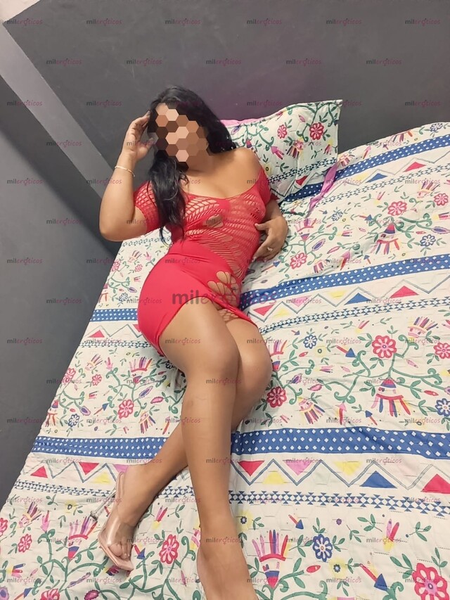 FOTOS DE VANESA CHICA DE 25 AÑOS SEXI DESCOMPLICADA