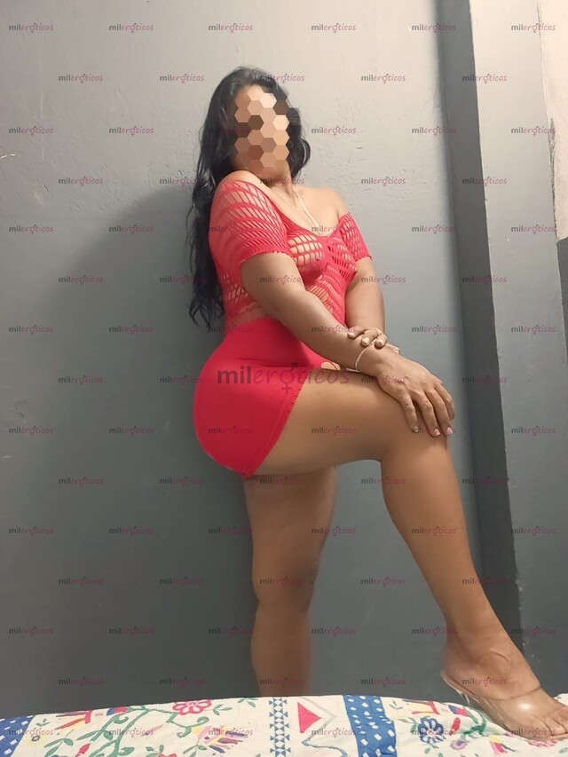 FOTOS DE VANESA CHICA DE 25 AÑOS SEXI DESCOMPLICADA