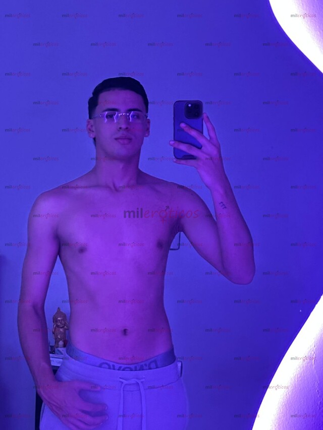 FOTOS DE POLLO SEXY COMPLACIENTE, BUENA VERGA Y BUEN CULO