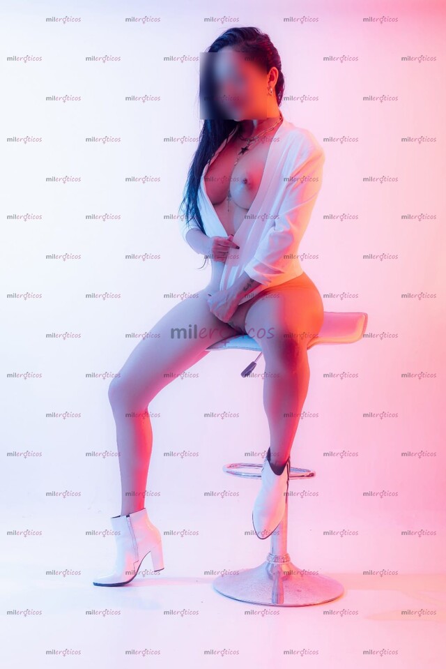 FOTOS DE HOLA MIS AMORES ... SOY SOFIA ... LLAMAME