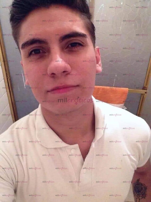 FOTOS DE SOY UN CHAKAL VENDO MIS VIDEOS JALANDOME MI VERGOTA Y SACANDO CHORROS DE LECHE