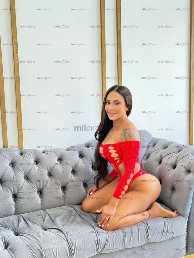 FOTOS DE HERMOSA COLOMBIANA VIP. CON LUGAR .RECIEN LLEGADA , BUENA HONDA Y DIVERTIDA