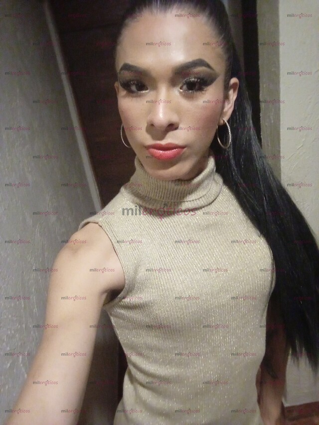 FOTOS DE SOY UNA CHICA TRANS CON 22CM DE RIATA PARA CUMPLIR TUS FANTASIAS