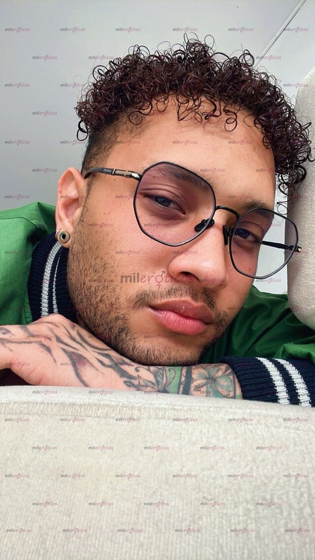 FOTOS DE ¿TE SIRVO COMO ACOMPAÑANTE? SOY EMIL, PASIVO PARA ALGUNAS COSAS
