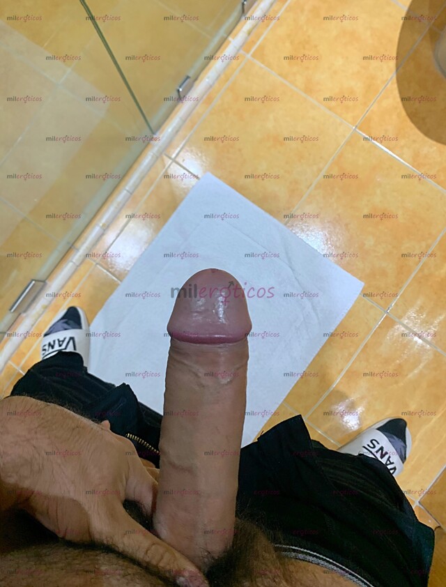 FOTOS DE JOVEN VERGON ACTIVO DOMINANTE LECHERO! ÚLTIMO DÍA!