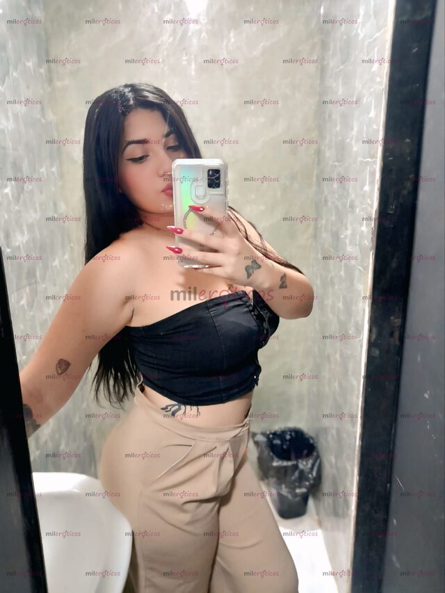 FOTOS DE HOLA AMOR SOY UNA NENA ELEGANTE MUY HERMOSA Q LE GUSTA PASARLA BIEN