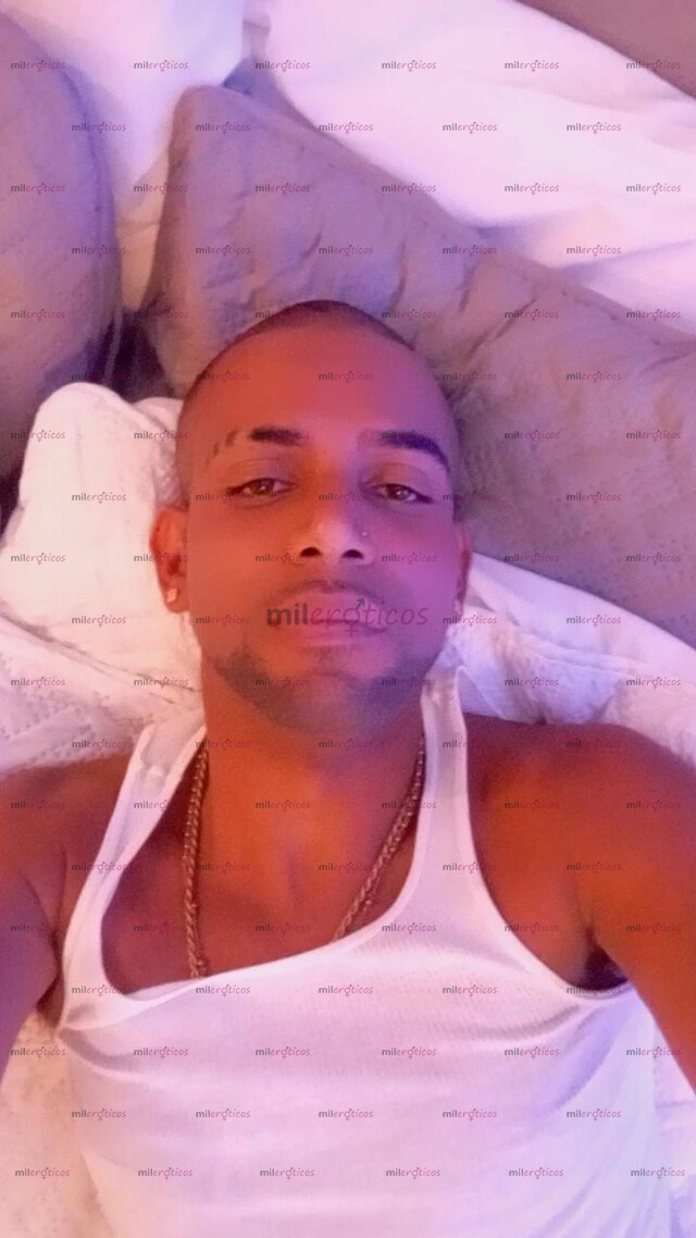 FOTOS DE RECIÉN LLEGADO MORENASO VENEZOLANO LEONARD VENDRÁ A SORPRENDER