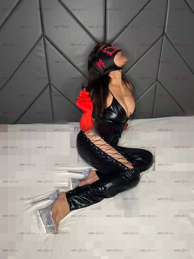 FOTOS DE DOMINATRIX MILF HOTEL Y MOTEL. I SPEAK ENGLISH