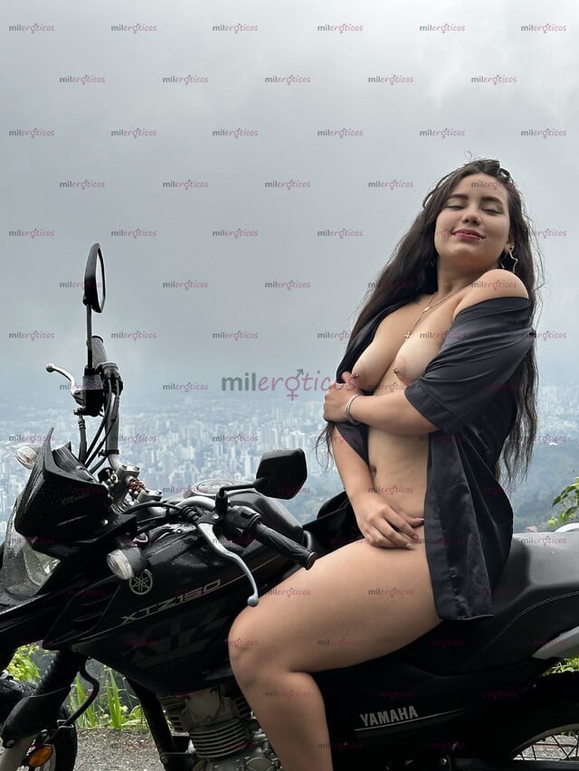 FOTOS DE TALIA WHASAPP 3186077520 ELEGANCIA, SENSUALIDAD Y TODA LA ENTREGA