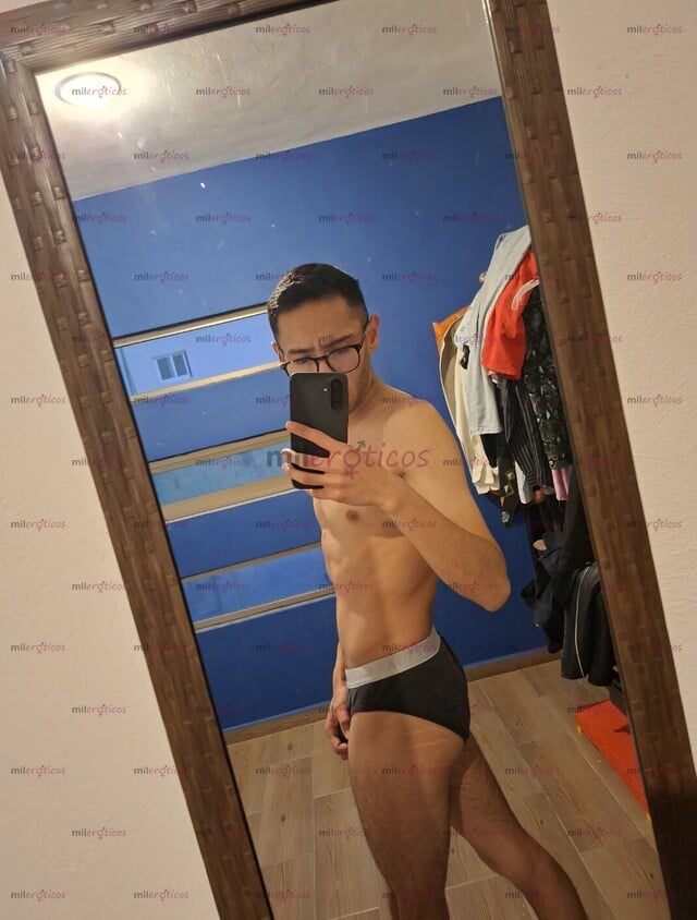 FOTOS DE HEY! SOY DERECK, FETICHISTA Y AMANTE DE PASAR EL RATO AMENO Y SENSUAL