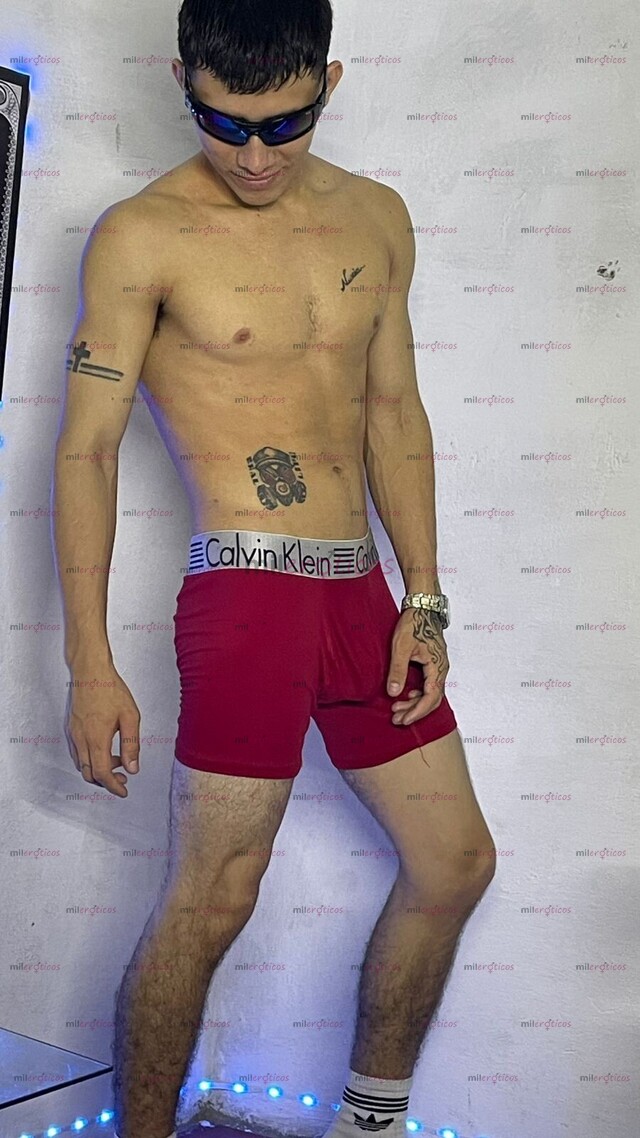 FOTOS DE CHICO SEXY DISPONIBLE RESERVA TU SERVICIO AL NÚMERO DE MI WSP 3229720716