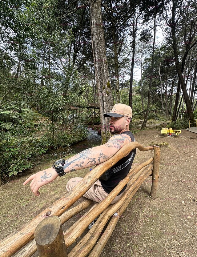 FOTOS DE SALUDOS POR ACÁ MAN SERIO VARONIL. CONTÁCTAME PARA MÁS INFORMACIÓN