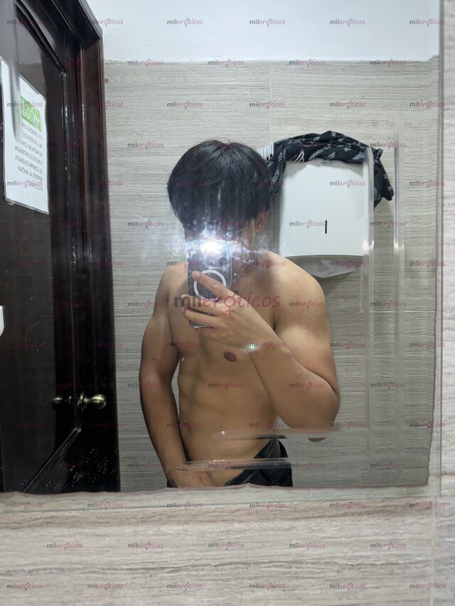 FOTOS DE JOVEN DE 18 AÑOS ATLÉTICO, CUMPLIRÉ TODAS TUS FANTASIAS