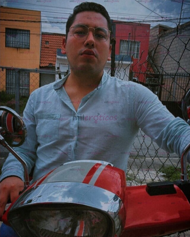 FOTOS DE ALEX MALDONADO PASIVO CON LUGAR PARA CUMPLIR TUS DESEOS Y FETICHES