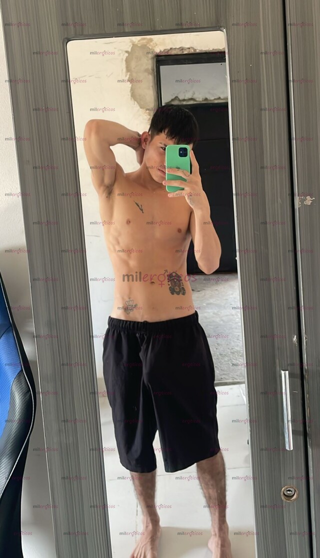 FOTOS DE CHICO SEXY DISPONIBLE RESERVA TU SERVICIO AL NÚMERO DE MI WSP 3229720716