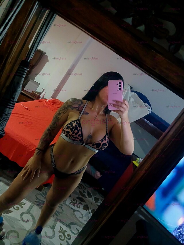 FOTOS DE MIKAELA, LINDA PAISITA DISAPUESTA COMPLACER