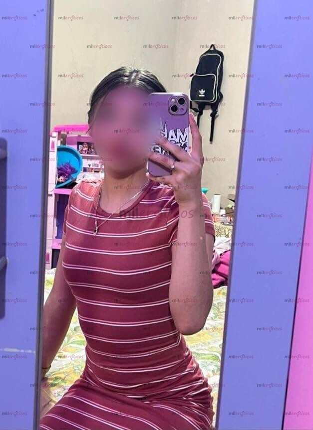 FOTOS DE NENA CACHONDA EN BUSCA DE EXPERIMENTAR Y DISFRUTAR EL SEXO AL MÁXIMO.