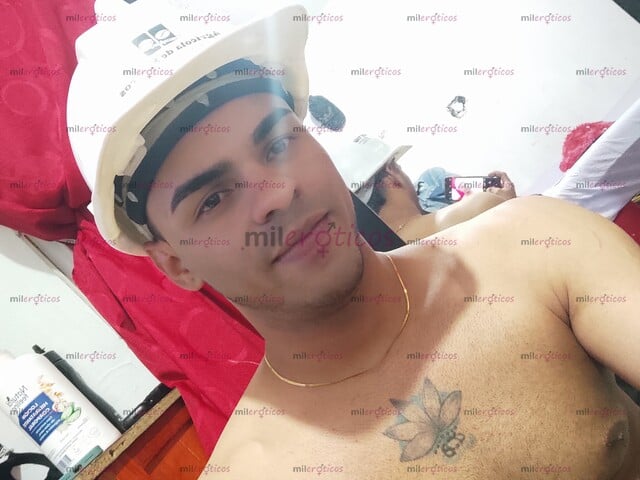 FOTOS DE DESCOMPLICADO Y BIEN MORBOSO SOY BISEXUAL DISPONIBLE COMPLACIENTE