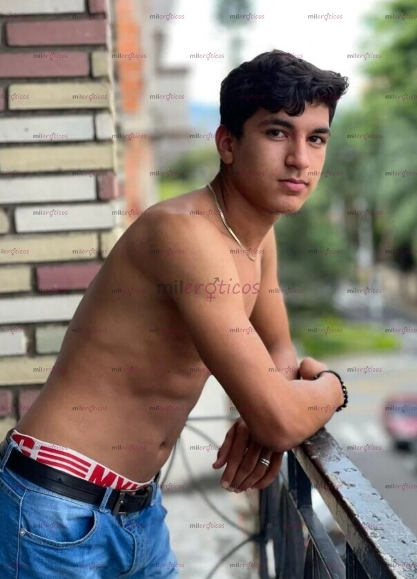 FOTOS DE CHICO ACTIVO , JOVEN CALIENTE Y MORBOSO Y JUGUETÓN